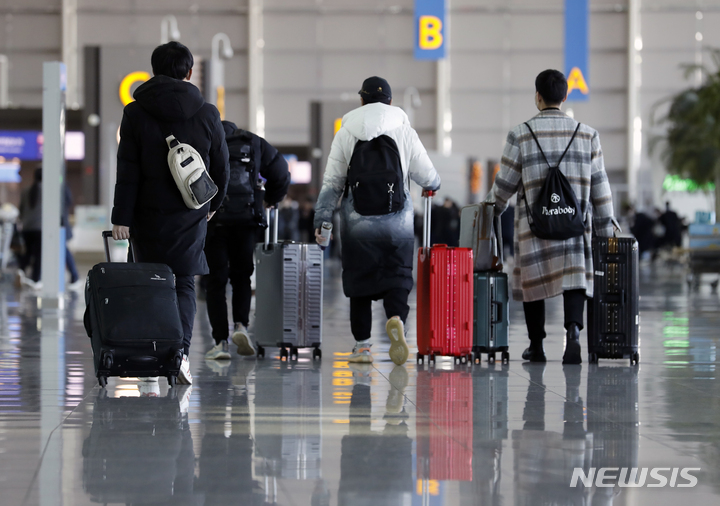 마닐라 관제센터 장비고장…국토부 "항공편 150편 운항 차질"  