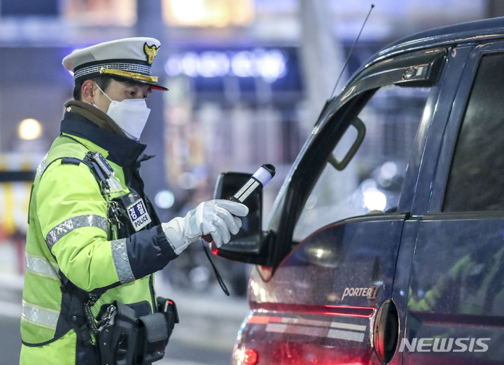 충북경찰, 음주운전단속 '앞장'…사라진 음주 경각심