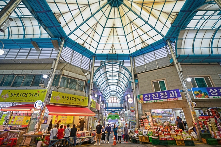 온라인 서비스·시설 개선…단양구경시장 현대화 속도