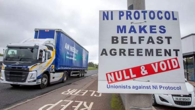 북아일랜드의 통합파 세력이 브렉시트 햡의문에서 아일랜드해에 가상의 국경선을 세운 북아이랜드 프로토콜의 '무효'를 주장하고 있다 *재판매 및 DB 금지