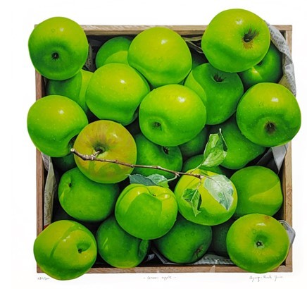 윤병락, <Green apple>, 2022. silkscreen, 64.0×65.5cm. ed. 280/300. 아이프앤코 후원출품 (전시가 KRW 3,300,000, 시작가 KRW 1,500,000) *재판매 및 DB 금지