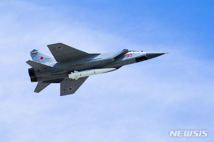 [모스크바=AP/뉴시스]러시아 공군 미그(MiG)-31K 전투기. (사진=뉴시스DB) 2023.09.19.