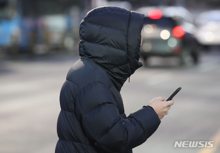 인천, 찬바람 불어 체감온도 '뚝'…대기 건조, 화재 주의