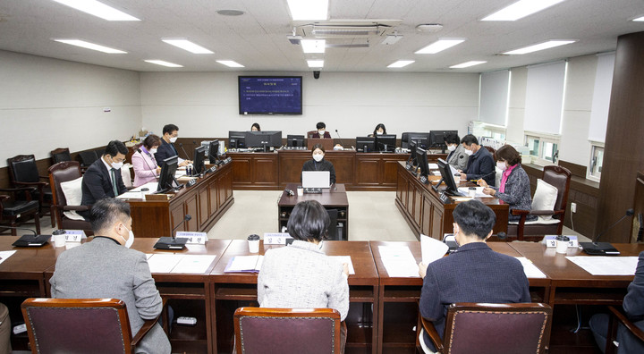 [안산=뉴시스] 경기 안산시의회 의회운영위원회 모습. (사진=안산시의회 제공) 2023.03.14. photo@newsis.com *재판매 및 DB 금지