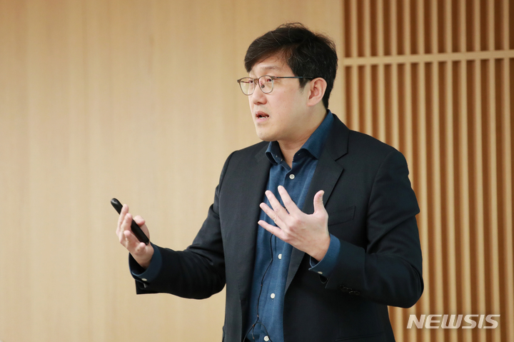 [서울=뉴시스]박기영 한국은행 금통위원