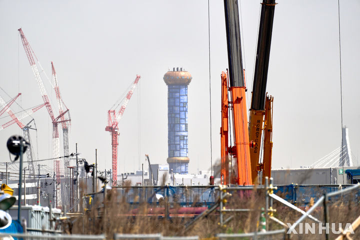 [오사카=신화/뉴시스]사진은 지난 4월13일 촬영된 것으로 오사카의 인공섬인 '유메시마'에 있는 2025년 오사카·간사이 만국박람회 개최지 건설 현장. 2023.11.28.
