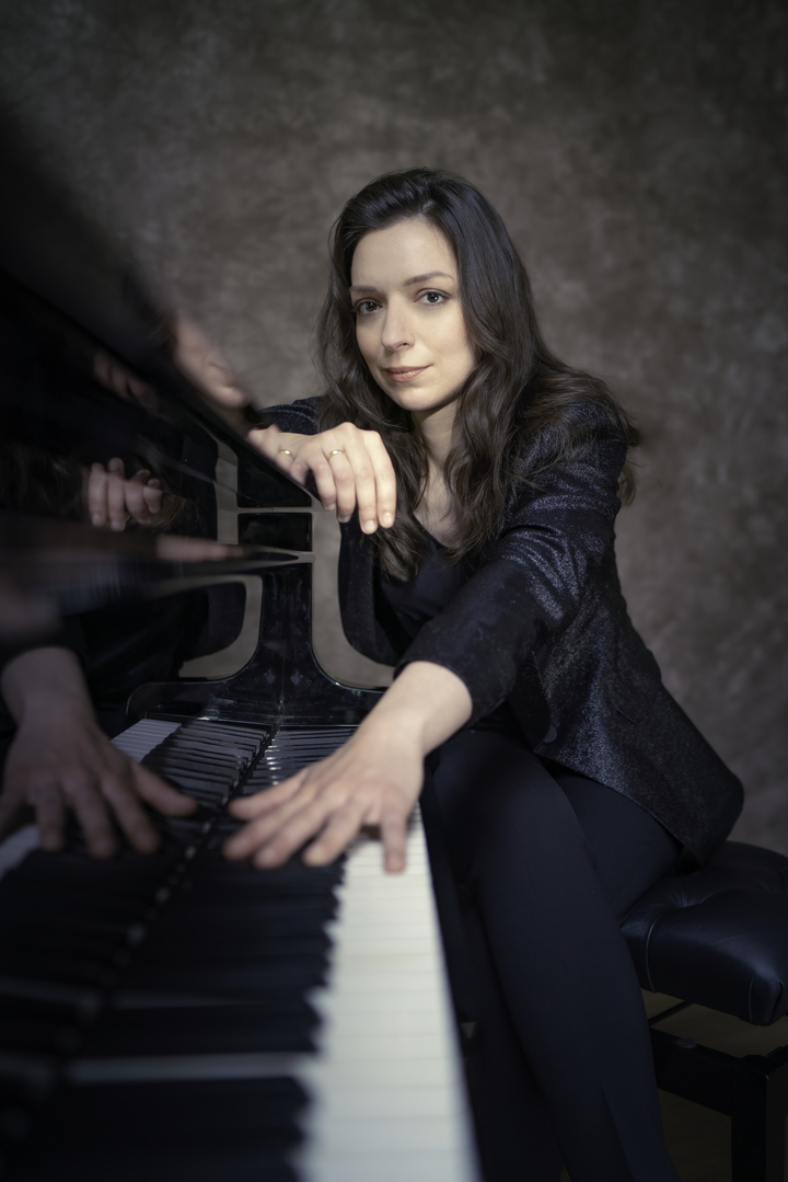 피아니스트 율리아나 아브제예바. ⓒSammy Hart(사진=마스트미디어 제공) photo@newsis.com *재판매 및 DB 금지