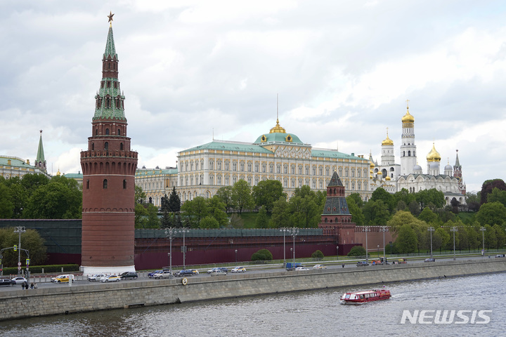 [모스크바=AP/뉴시스] 자료사진에서 러시아 수도 모스크바에 있는 크렘린궁이 보이고 있다. 2023.05.30.