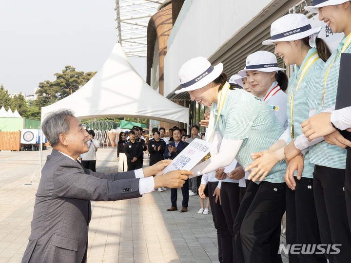 [인천=뉴시스] 제5회 인천 계양구청장배 전국 양궁대회. (사진=계양구 제공)