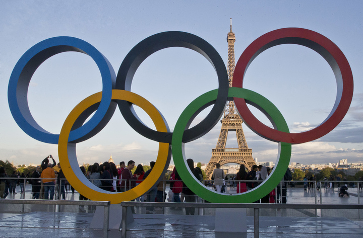 [파리=AP/뉴시스] 지난 27일(현지시간) 영국 더텔레그래프 등은 2024년 개최될 올림픽을 위해 노숙자를 이주시키는 계획을 둘러싸고 정부와 프랑스 지역 도시 시장 간 의견차가 나타났다고 보도했다. 2023.05.31. *재판매 및 DB 금지