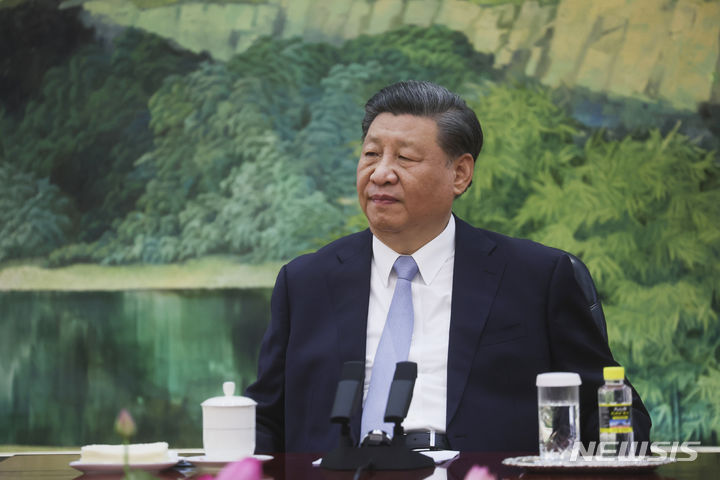 [베이징=AP/뉴시스] 시진핑 중국 국가주석이 19일 베이징 인민대회당에서 토니 블링컨 미국 국무장관과 면담하고 있다. 2023.06.19.