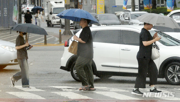 충남권 최대 120㎜ 폭우 예보…낮 최고 28도