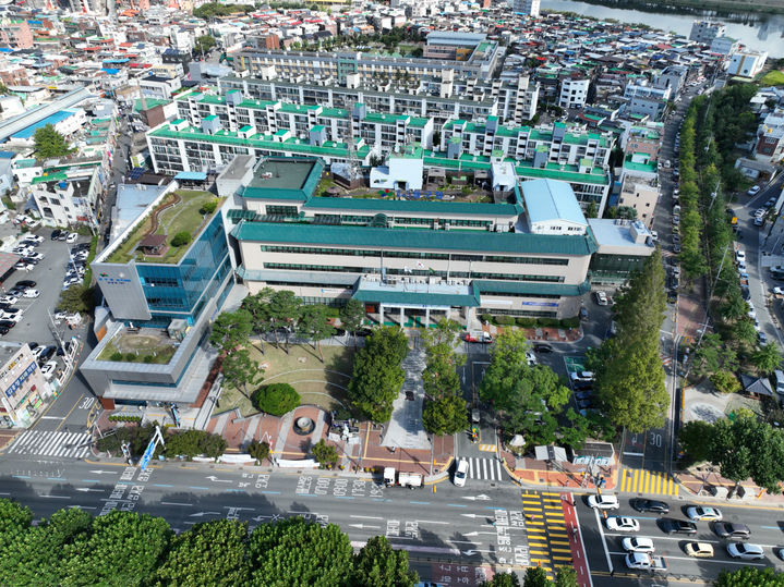 [대구=뉴시스] 대구시 동구청 전경. (사진 = 대구시 동구 제공) 2023.07.18. photo@newsis.com *재판매 및 DB 금지