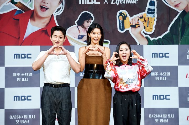왼쪽부터 김민석, 채정안, 박나래.