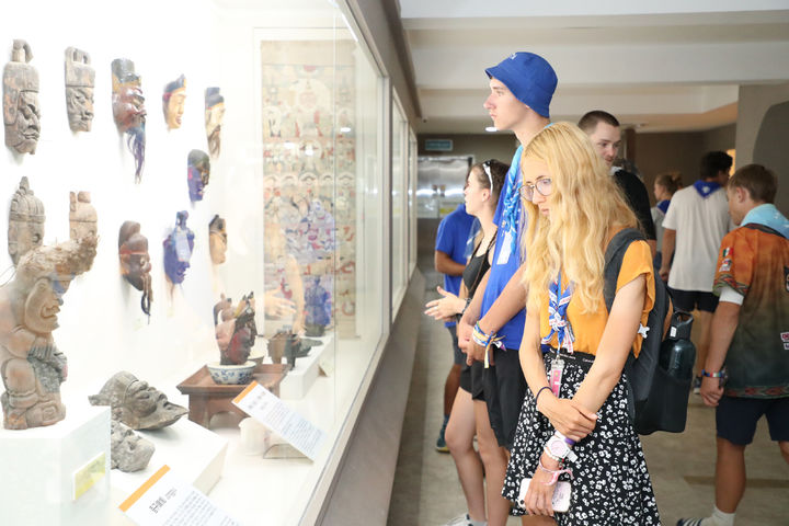 3개국 잼버리 청소년들이 안동 하회세계탈박물관을 탐방하고 있다. (사진=안동시 제공) *재판매 및 DB 금지
