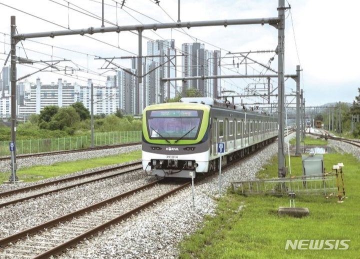 서해선 일산~대곡간 열차 28일부터 일부 운행 중지…17편성 중 10편성 부품 결함