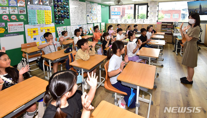 "방학에 너무 놀았나" 엉망된 공부습관…이 방법 어때요? - 뉴스 썸네일 이미지