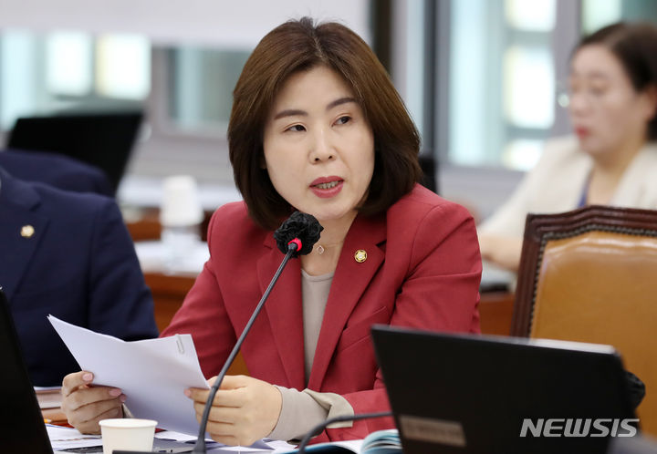 Unlock the Secrets of the 3-Step Skincare Routine: The Ultimate Guide to Glowing Skin