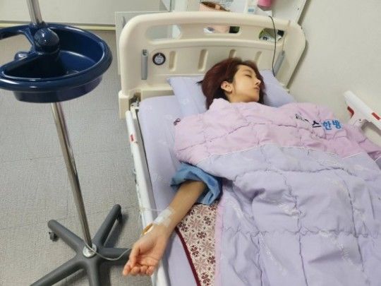 [서울=뉴시스] 최근 교통사고를 당한 조민아가 병원에서 치료를 받고 있다. (사진=조민아 인스타그램 캡처) 2023.11.09. photo@newsis.com *재판매 및 DB 금지