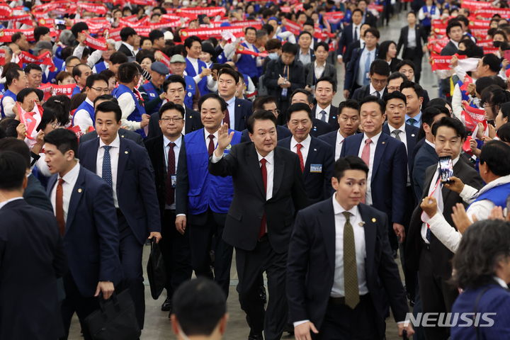 윤, '바르게살기운동' 참석…"사회통합 저해하는 부정부패 추방"