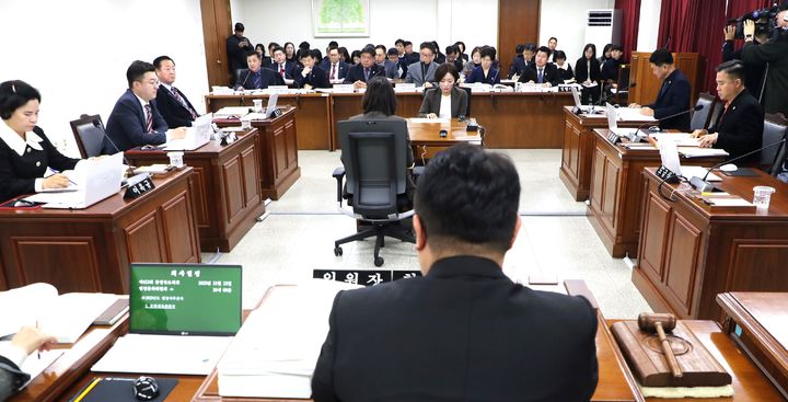 충북도의회 행정문화위원회 *재판매 및 DB 금지