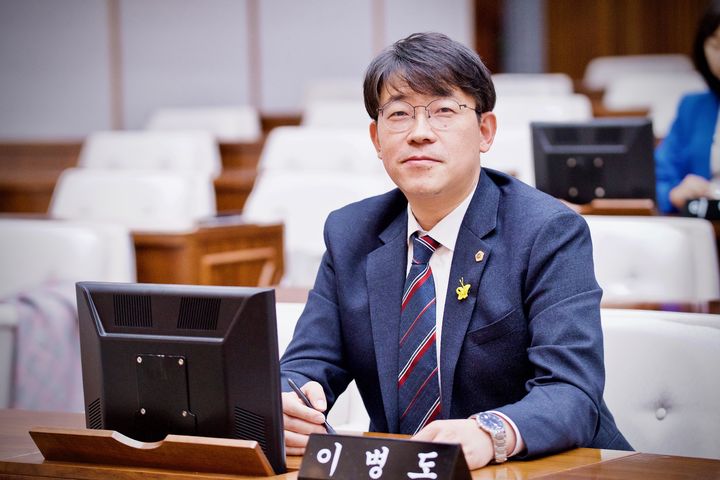 [서울=뉴시스]이병도 더불어민주당 의원.(사진=서울시의회 제공) *재판매 및 DB 금지