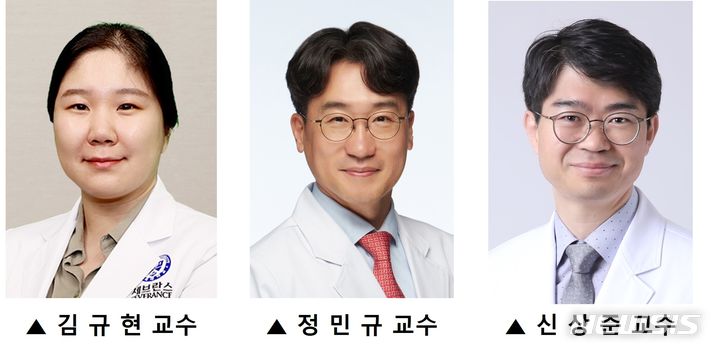 [서울=뉴시스]외과 수술 등 1차 치료에 실패한 악성 흑색종 환자에게 사용되는 치료제의 효과가 확인됐다. 악성 흑색종은 피부 겉에서 자외선을 차단하는 멜라닌을 만드는 세포에 발생하는 치명적인 암이다. 사진은 연세암병원 종양내과 김규현·정민규·신상준 교수 연구팀. (사진= 세브란스병원 제공) 2023.11.24. photo@newsis.com. 