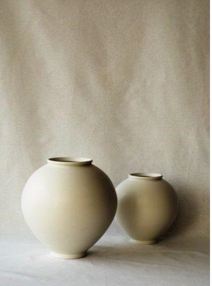 조성현, 300 moon jar 삼공공 달항아_ white porceline/matt glazing , 30x28.5cm(HxD). 2021 *재판매 및 DB 금지