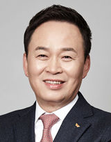 [서울=뉴시스]SK㈜ 장용호 신임 대표이사 CEO. (사진 = 업체 제공) 2023.12.07. photo@newsis.com *재판매 및 DB 금지