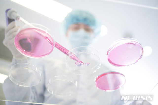 일본, 'mRNA 자립' 가속도…'자가증폭 코로나백신' 승인