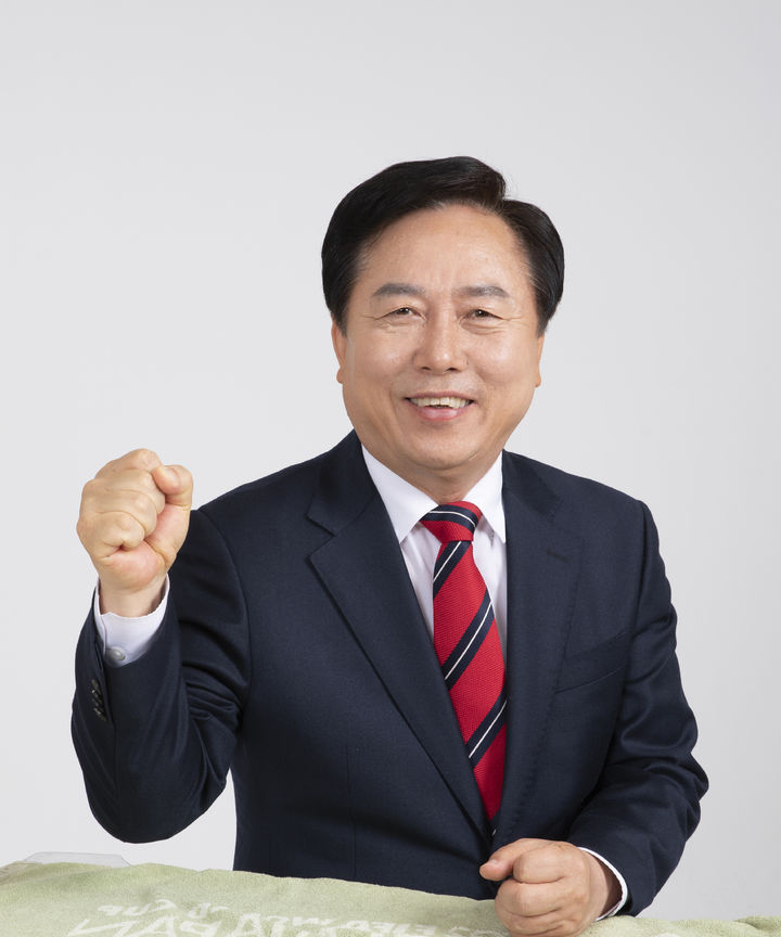 [6.3안동]권기창 안동시장, 예비후보 등록…재선 도전 본격화