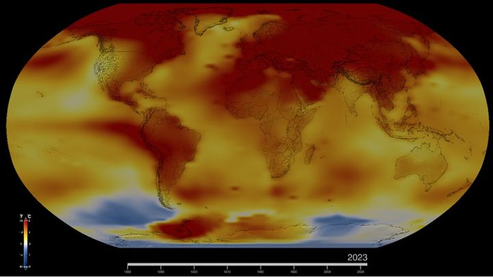 1951~1980년의 평균 지구 기온과 비교해 2023년 지구 온도가 어떻게 변화했는지를 보여주는 지도. 정상 온도는 흰색, 정상보다 높은 온도는 빨간색과 주황색, 정상보다 낮은 온도는 파란색으로 표시됐다. (사진=나사) *재판매 및 DB 금지