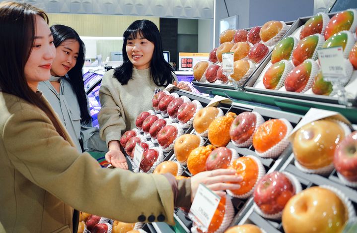 [부산=뉴시스] 롯데백화점 부산본점 지하2층 설 선물세트 행사장. (사진=롯데백화점 제공) *재판매 및 DB 금지