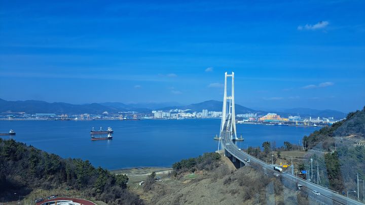 [태안=뉴시스] 가로림만 해상교량안 중 하나인 현수교(전남 여수시 묘도동 이순신대교). (사진=뉴시스 DB). photo@newsis.com *재판매 및 DB 금지