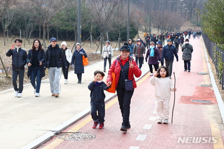 [의왕=뉴시스] '두발로 Day' 현장 모습. (사진=의왕시 제공) 2024.02.18. photo@newsis.com