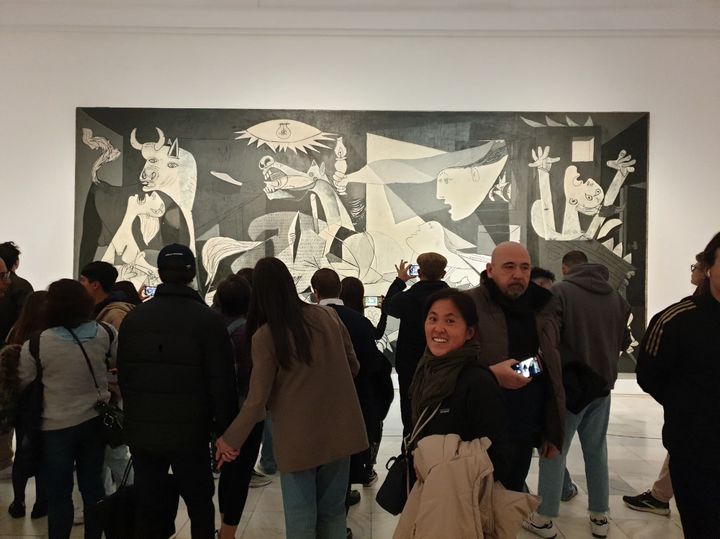 국립소피아왕비예술센터에는 에스파냐 내란을 주제로 전쟁의 비극성을 표현한 피카소의 대표작 ‘게르니카(Guernica)’가 있었다. *재판매 및 DB 금지