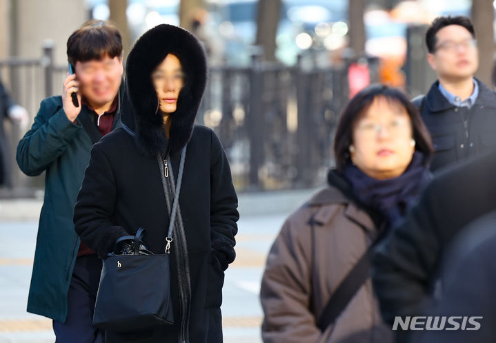 충북 구름 많고 아침 영하권 추위…낮 최고 13도