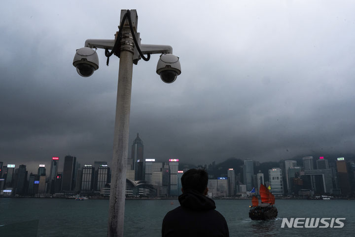 [홍콩=AP/뉴시스] 지난 11일 홍콩 빅토리아 항구의 모습.