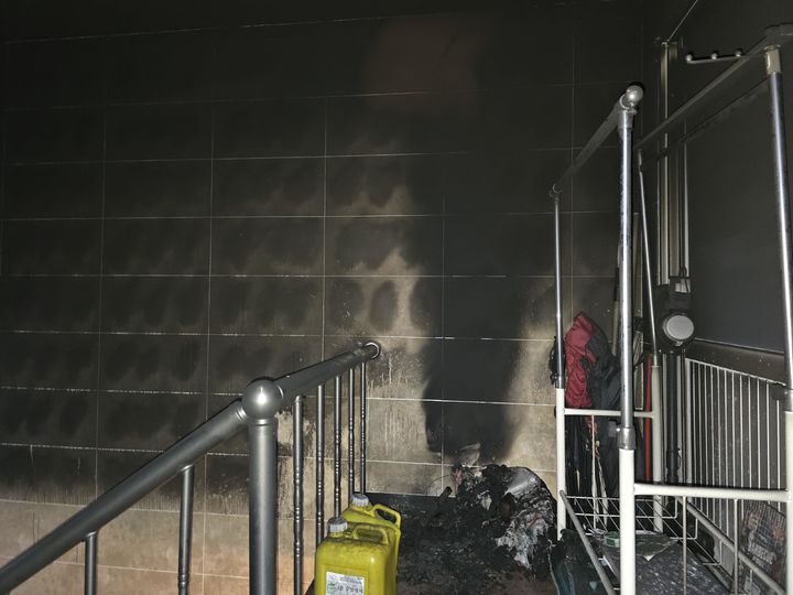 [대구=뉴시스] 24일 오후 6시17분께 남구 대명동의 한 다가구 주택에서 화재가 발생했다. (사진=대구소방안전본부 제공) 2024.4.24. photo@newsis.com *재판매 및 DB 금지