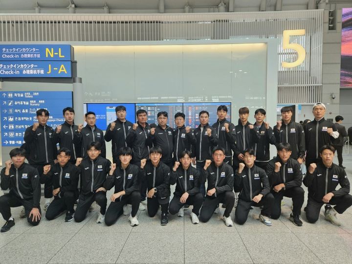 한국 남자하키 대표팀이 네이션스컵 출전을 위해 26일 폴란드로 출국했다. (사진=대한하키협회 제공) *재판매 및 DB 금지