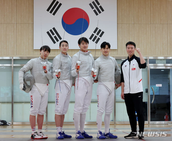 女에페 노메달…오상욱 앞세운 男사브르, 단체전 메달 재도전[파리 2024]