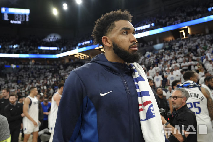 Slam Dunk Showdown: The Ultimate NBA Face-Off - News Directory 3