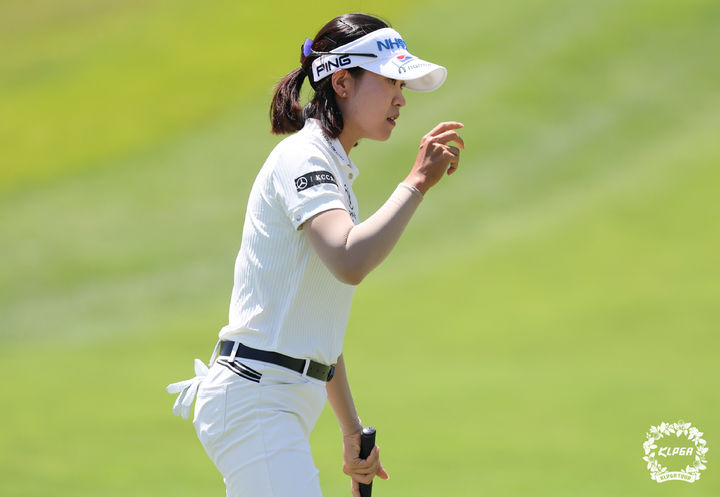 [서울=뉴시스]박민지, KLPGA 투어 사상 첫 단일 대회 4연패. (사진=KLPGA 투어 제공)