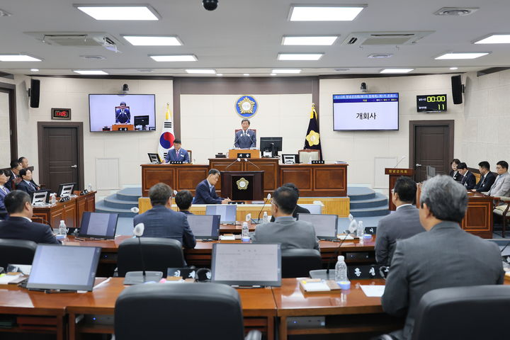 [창녕=뉴시스] 제312회 창녕군의회 제1차 정례회 본회의를 하고 있다. (사진=창녕군의회 제공) 2024.06.12. photo@newsis.com *재판매 및 DB 금지