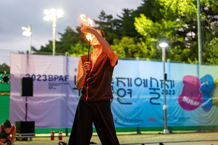 [부산=뉴시스]부산 금정문화재단은 부산시 대표 공연예술제인 ‘2024 부산 국제공연예술제’의 참가작을 7월5일까지 공개모집 한다. (사진=금정문화재단 제공) 2024.06.21. photo@newsis.com *재판매 및 DB 금지