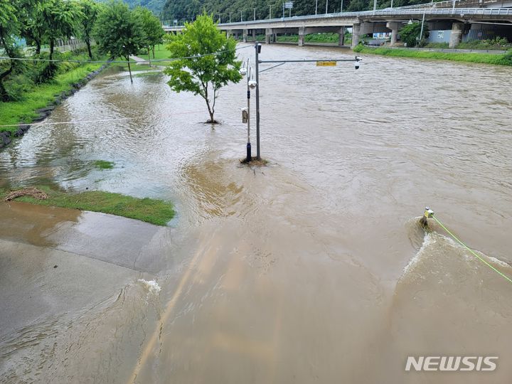 '호우경보' 울산 온산에 최대 173㎜ 폭우…市, 긴급 대책회의