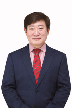 부산시의회 의장 비서실장에 이복조 시의원…이례적 왜?