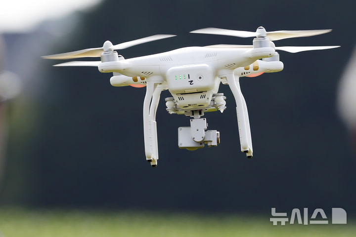 美, 중국산 드론 퇴출 압박 강화…