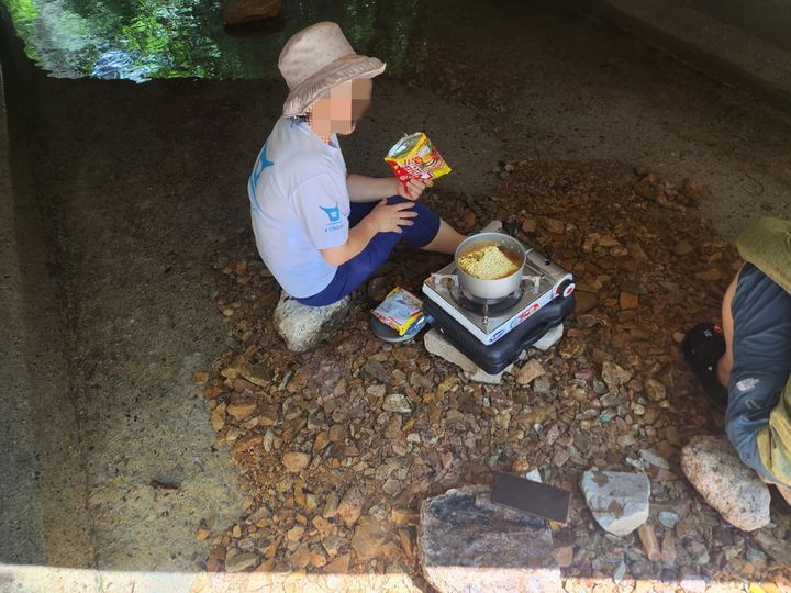 속리산국립공원 내 위반 행위 단속 모습. *재판매 및 DB 금지