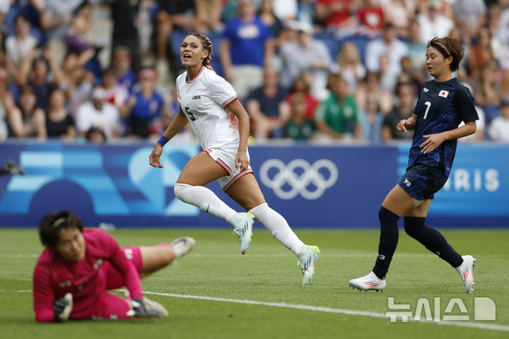 [파리=AP/뉴시스] 2024 파리 올림픽 여자 축구 8강에서 결승골을 터뜨린 미국의 트리니티 로드먼. 2024. 8. 3.